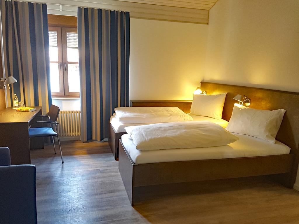Tagungshaus Wernau Hotel Bagian luar foto