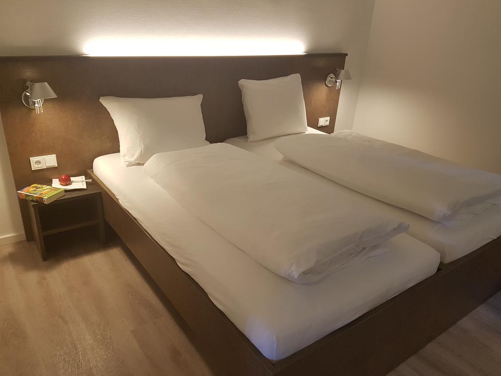 Tagungshaus Wernau Hotel Bagian luar foto